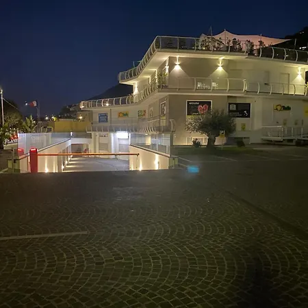 Amabile Luxury 4*